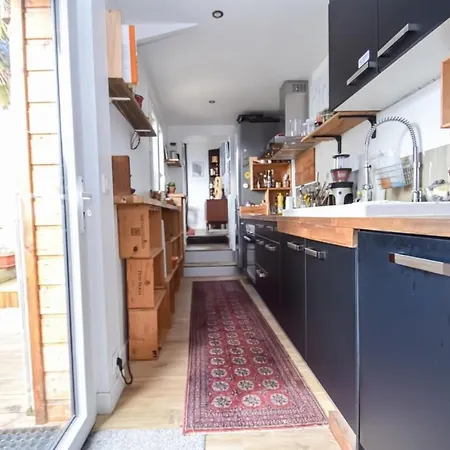 Holiday home Maison Atypique Avec Grande Terrasse Proche Plages *
